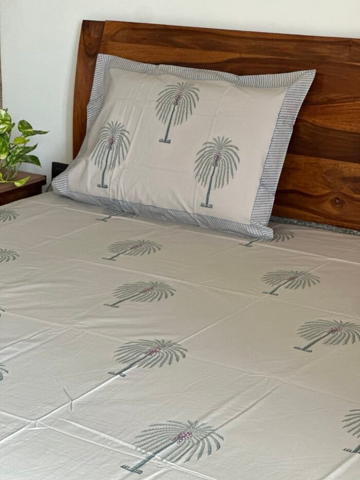 Taru Handblocked Premium Bedsheet - Image 4